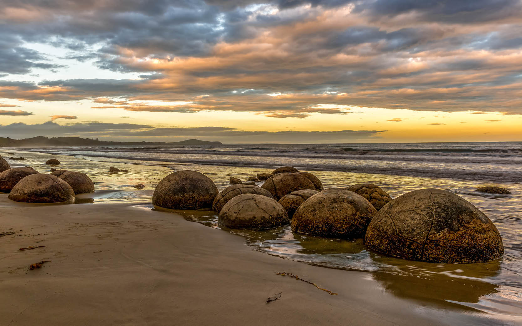 Moeraki Boulders